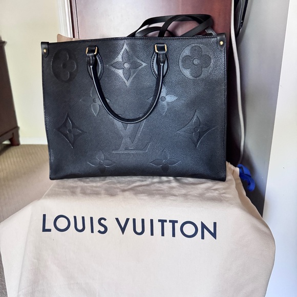 Louis Vuitton Black Onthego GM Tote Bag - Picture 1 of 15